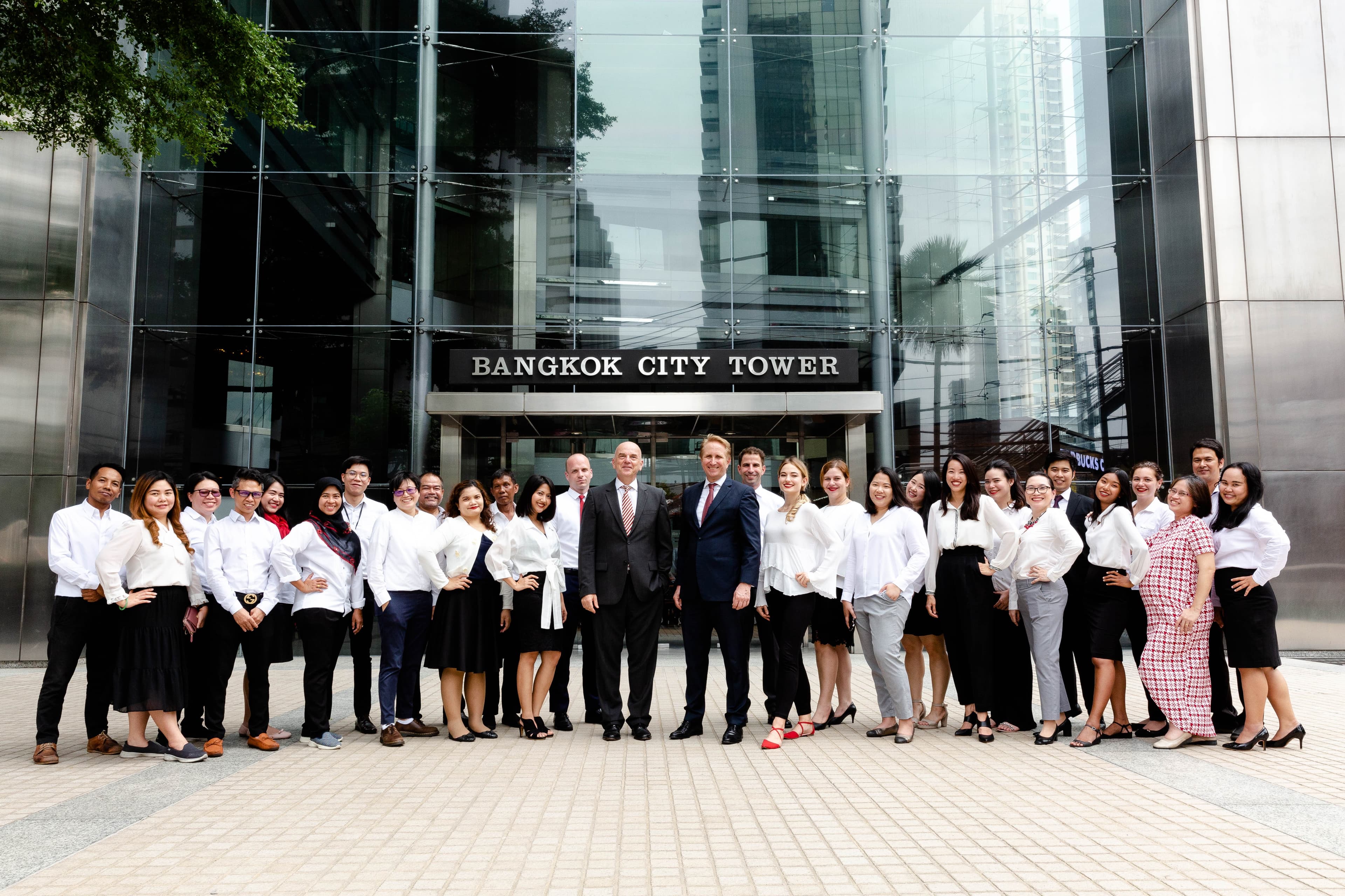 บริษัท ลอเรนซ์ แอนด์ พาร์ทเนอร์ส จำกัด