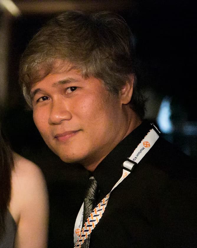 Mr.Worrakit  Pholsawad