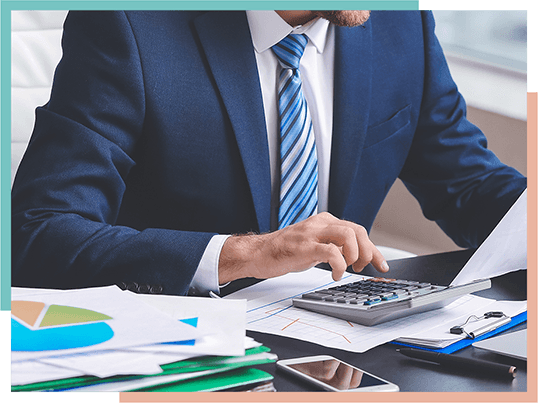 1.นายวิทูร ศรีจรัสสิน กรรมการผู้จัดการฝ่าย  