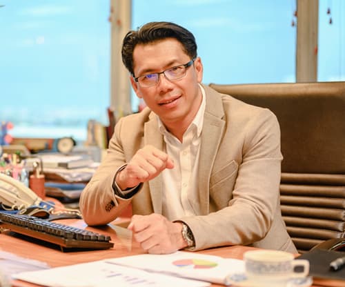 สุชาติ โพธิ์หอม